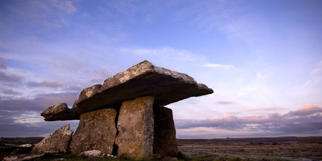Poulnabrone Dolmen stone